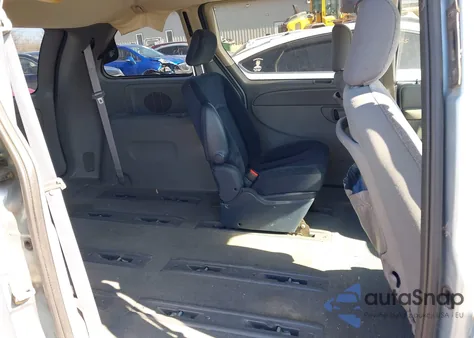 2005 Chrysler Town & Country из США, поврежденный, VIN 1C4GP45R05B441776